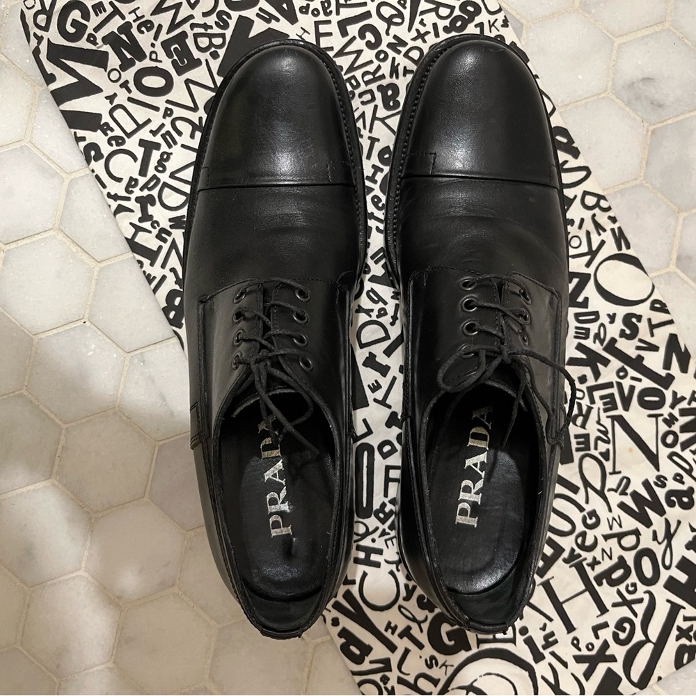 Prada women’s black oxfords, vintage original box. Great condition. Size 37 1/2. - Picture 2 of 8